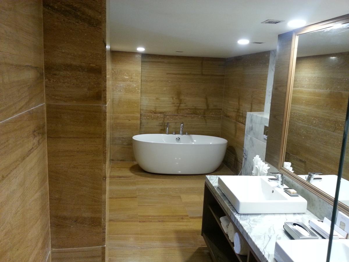 Mosaic Hotel Mussoorie Mallroad ภายนอก รูปภาพ